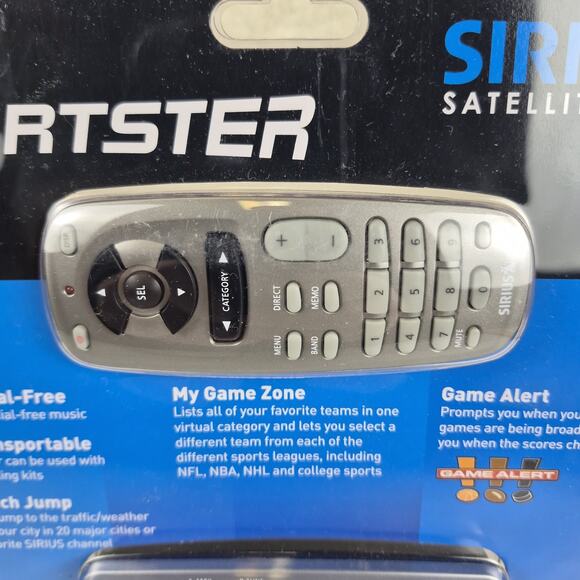 Sirius Sportster SP-R1 Portable Satellite Radio Receiver RARE 87.7 Transmitter - Picture 3 of 7